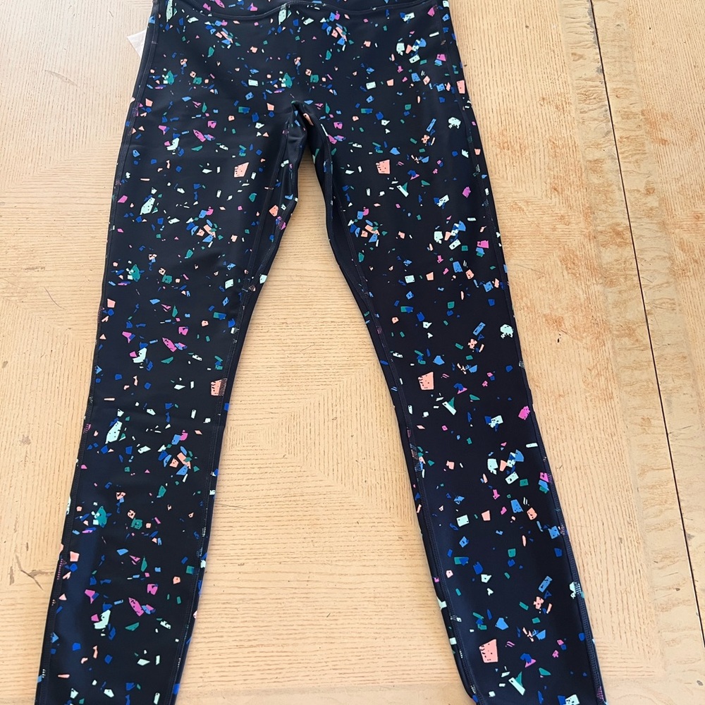 Fabletics Anywhere Motion365+ High-Waisted Legging size medium - Picture 9 of 11